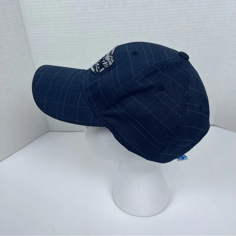 Captivating Headgear NCAA Florida Gators Adjustable Strap Back Baseball Cap OS